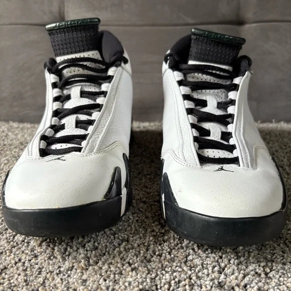 Jordan size 10 black and white - Picture 2 of 10